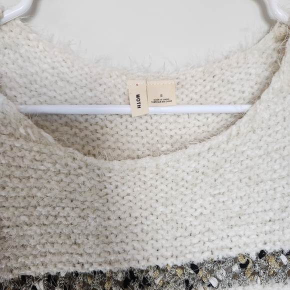 Moth SS Crew Fringe Poncho - Picture 3 of 7